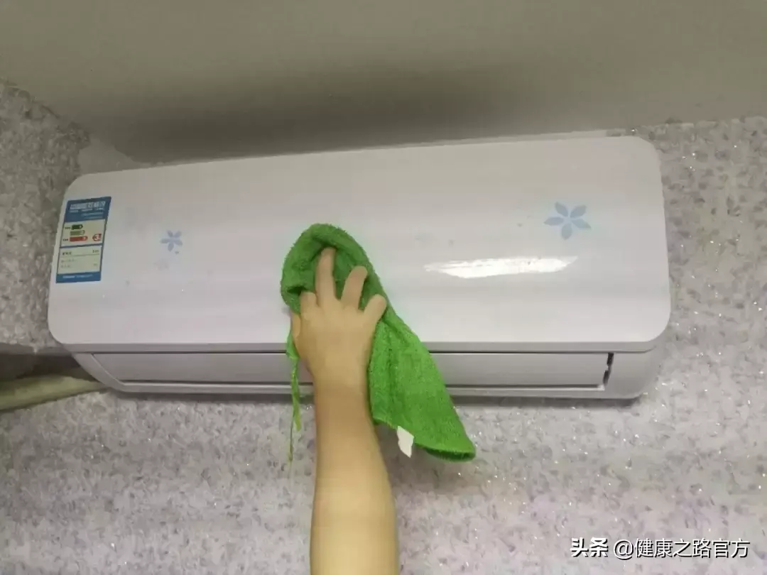 自己怎么清洗空调：省时省力的清洗技巧