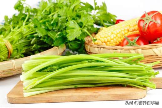 油腻腻的什么食物填空
