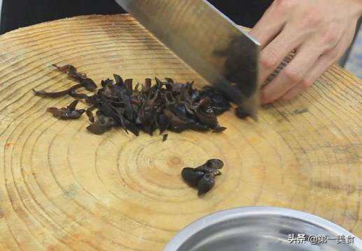 凉拌豆腐皮的简单做法