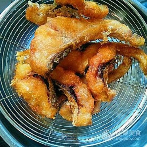 炸鱼的做法