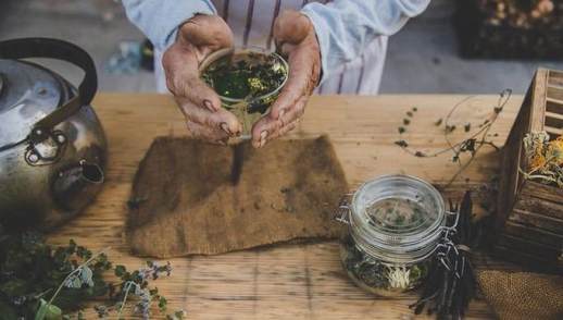 银杯子可以泡茶吗