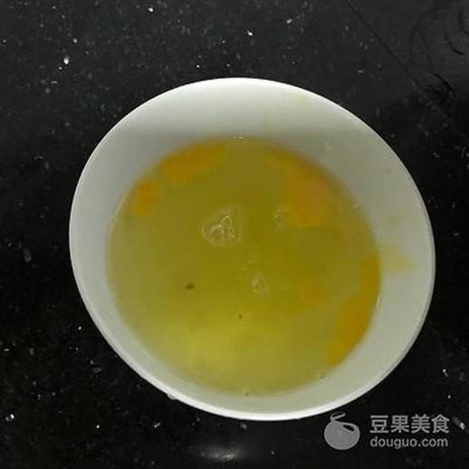 油炸猪肉丸子的做法