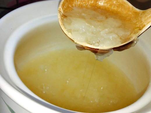 银耳用冷水泡还是热水