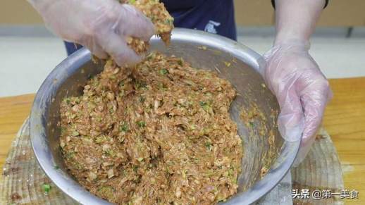 芹菜饺子馅的做法