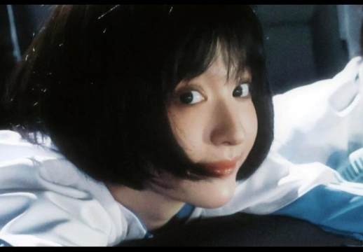 齐耳短发学生头