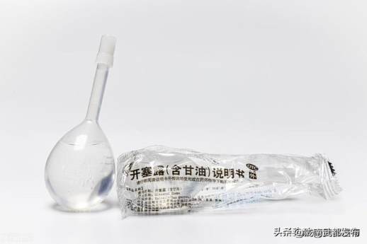 牙膏去除透明胶带的胶