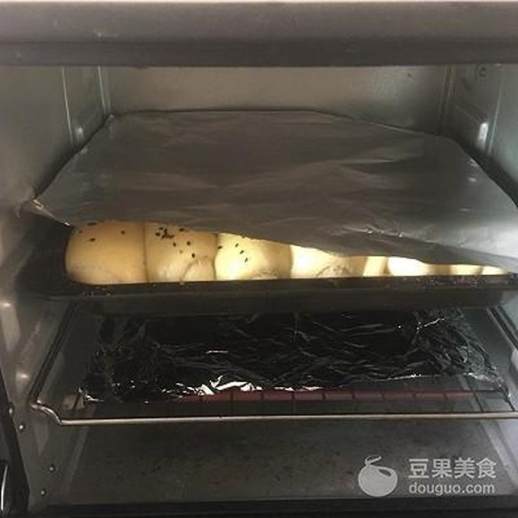 如何用烤箱做面包