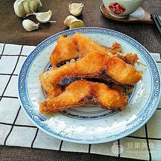 炸鱼的做法