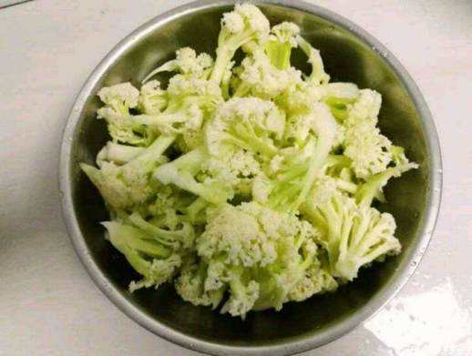 炒菜花用焯水吗 炒菜花用焯水吗