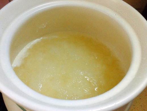银耳用冷水泡还是热水