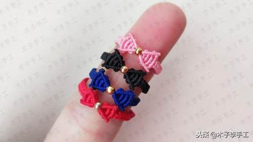 一根头绳打蝴蝶结图解