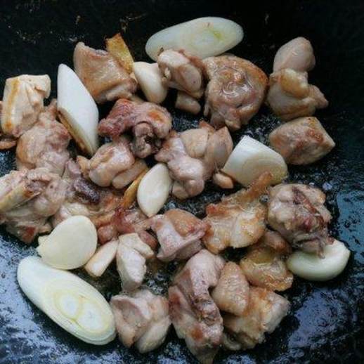 土豆炒鸡腿