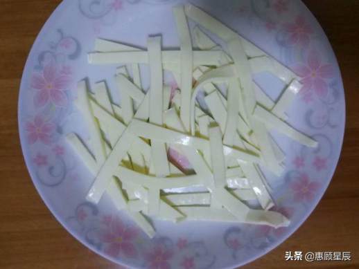 微波炉可以烤披萨吗