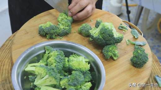 凉拌西兰花怎么做好吃