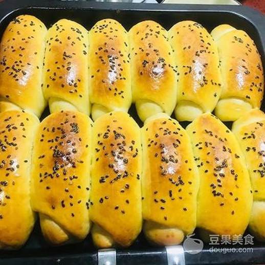如何用烤箱做面包