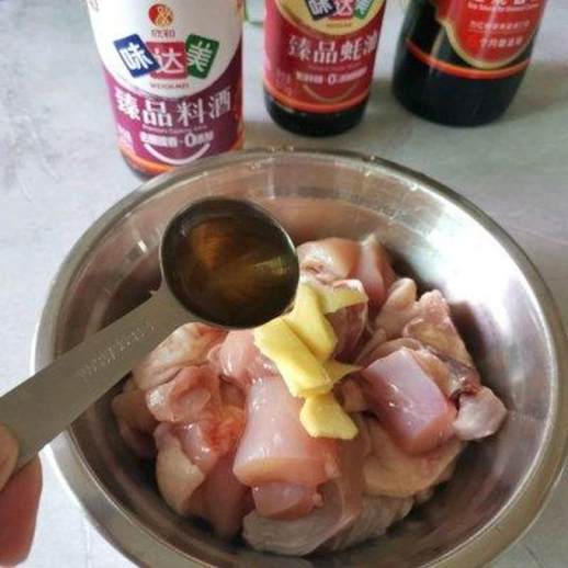 土豆炒鸡腿