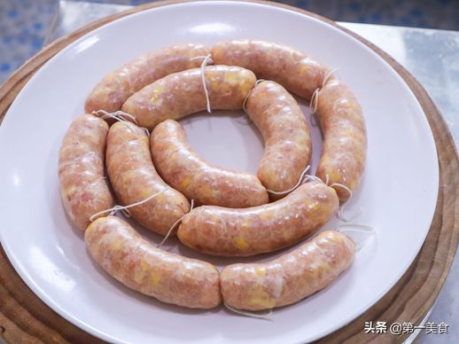 火腿肠制作_火腿怎么做好吃又简单的方法
