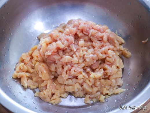 火腿肠制作_火腿怎么做好吃又简单的方法