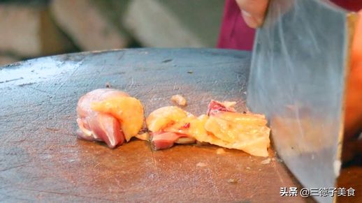 青椒辣子鸡的家常做法_四川正宗青椒辣子鸡