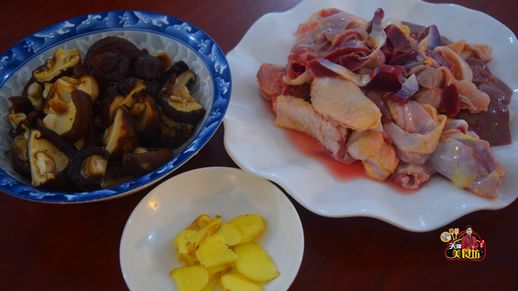 炒鸡肉怎么做好吃_鸡肉和什么炒比较好吃