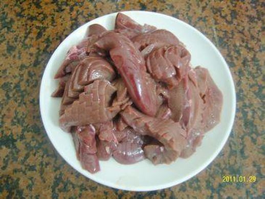 腰花怎么切图解_猪腰花切好的步骤