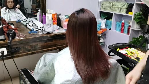 自然卷头发变直小妙招_头发卷曲毛躁怎么恢复直发