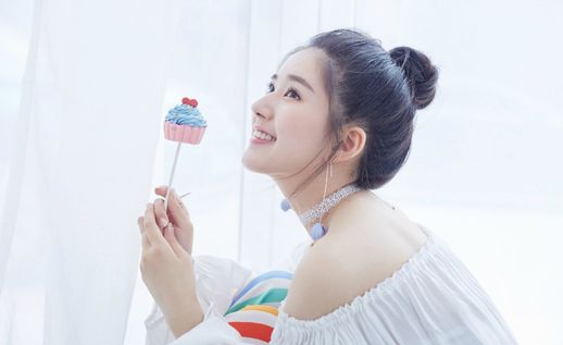 方脸适合什么耳环_方脸适合什么耳环好看