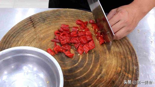 火锅调料怎么调_重庆火锅底料配方和制作方法