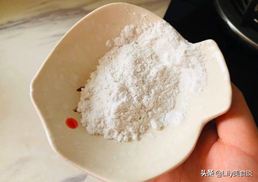 白凉粉和淀粉的区别_豌豆粉可以代替白凉粉吗