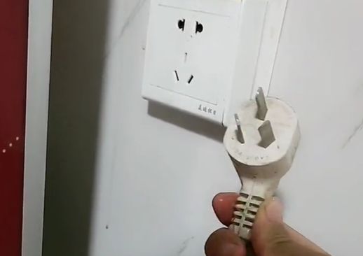 冰箱里面结冰怎样处理_冰箱结冰咋处理