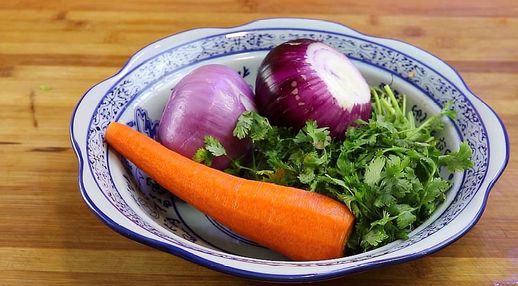 香菜丸子的做法_香菜丸子做什么好吃