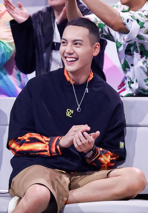 头大脸大男生发型图片_头大脸大男生发型图片大全