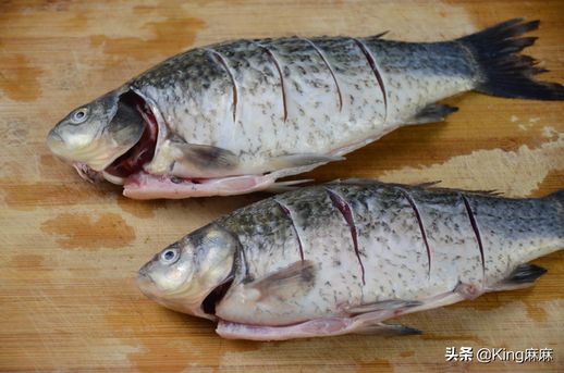 炖鱼汤的做法_草鱼做法家常做法