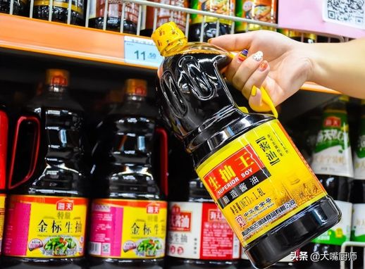 炒菜用生抽还是味极鲜_生抽好还是味极鲜好呢