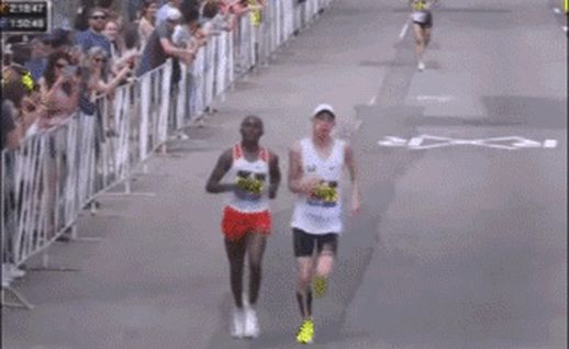 跑步脚尖着地还是脚跟_跑步脚尖着地还是脚跟着地