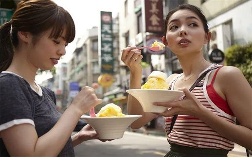 夏天摆地摊卖什么火_夏天适合摆摊的小生意