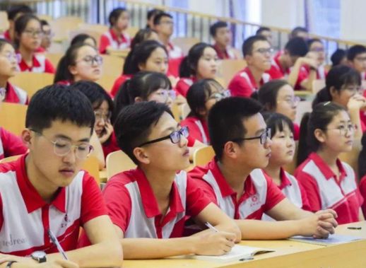初中同学录_初中同学录毕业赠言200字
